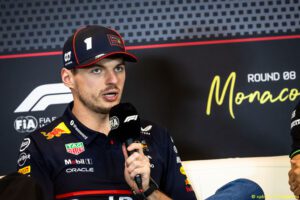 Kemenangan Max Verstappen di Imola membuatnya berhasil memangkas jarak dengan Oscar Piastri dalam klasemen pembalap menjadi hanya 22 poin. Dalam konferensi pers FIA di Monako, pembalap Red Bull Racing ditanya apakah ia percaya bisa benar-benar bersaing untuk merebut gelar musim ini.